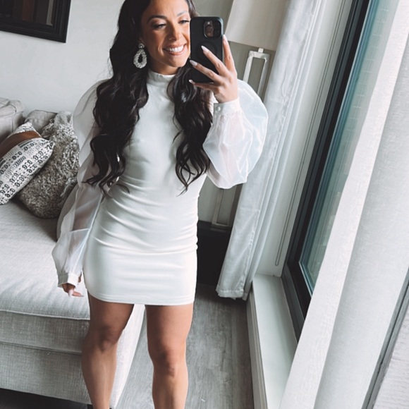 Puff shoulder white mini dress size XS - Picture 5 of 5